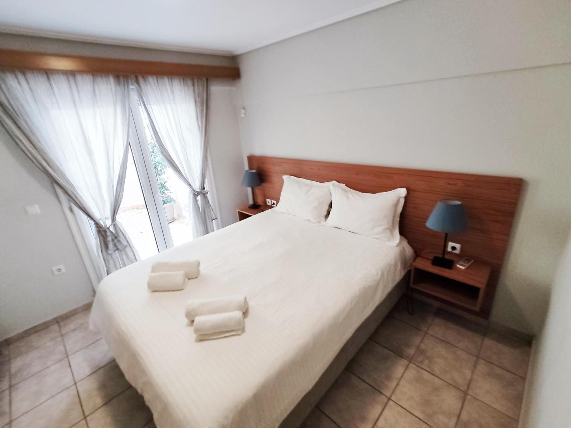 Cosy Apartment With Patio By Yha Athens Ngoại thất bức ảnh